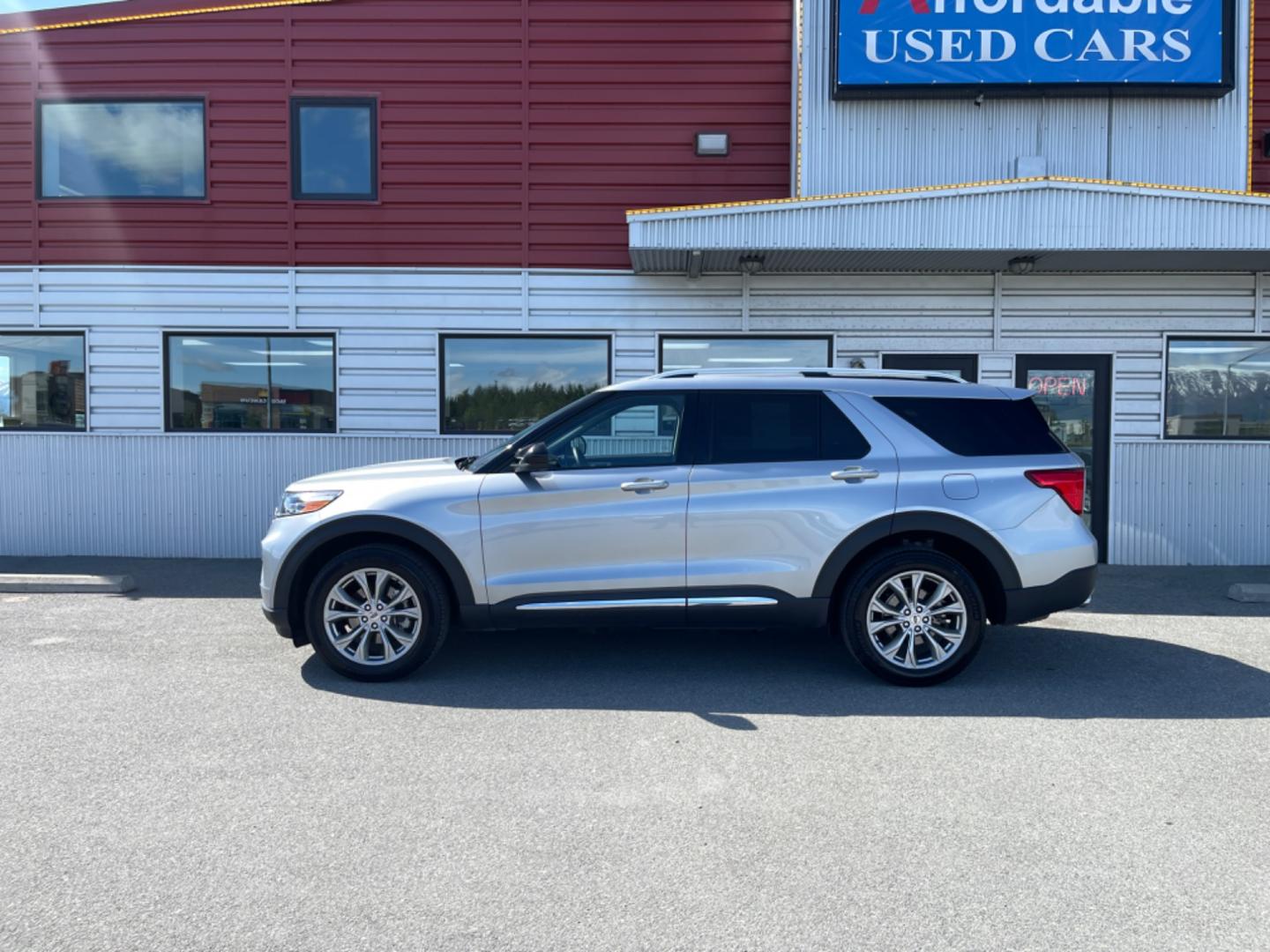 2023 SILVER FORD EXPLORER LIMITED (1FMSK8FH6PG) with an 2.3L engine, Automatic transmission, located at 1960 Industrial Drive, Wasilla, 99654, (907) 274-2277, 61.573475, -149.400146 - Photo#1